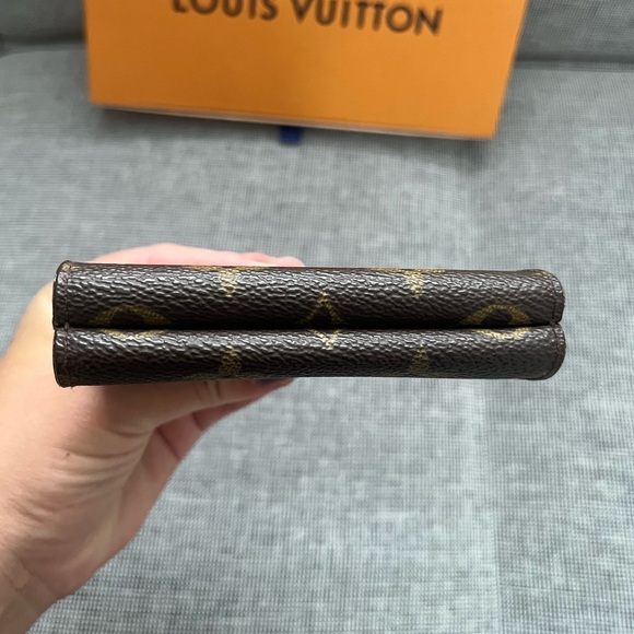 ✨ Louis Vuitton Monogram Compact Wallet BOX NOT INCLUDED - Picture 13 of 16